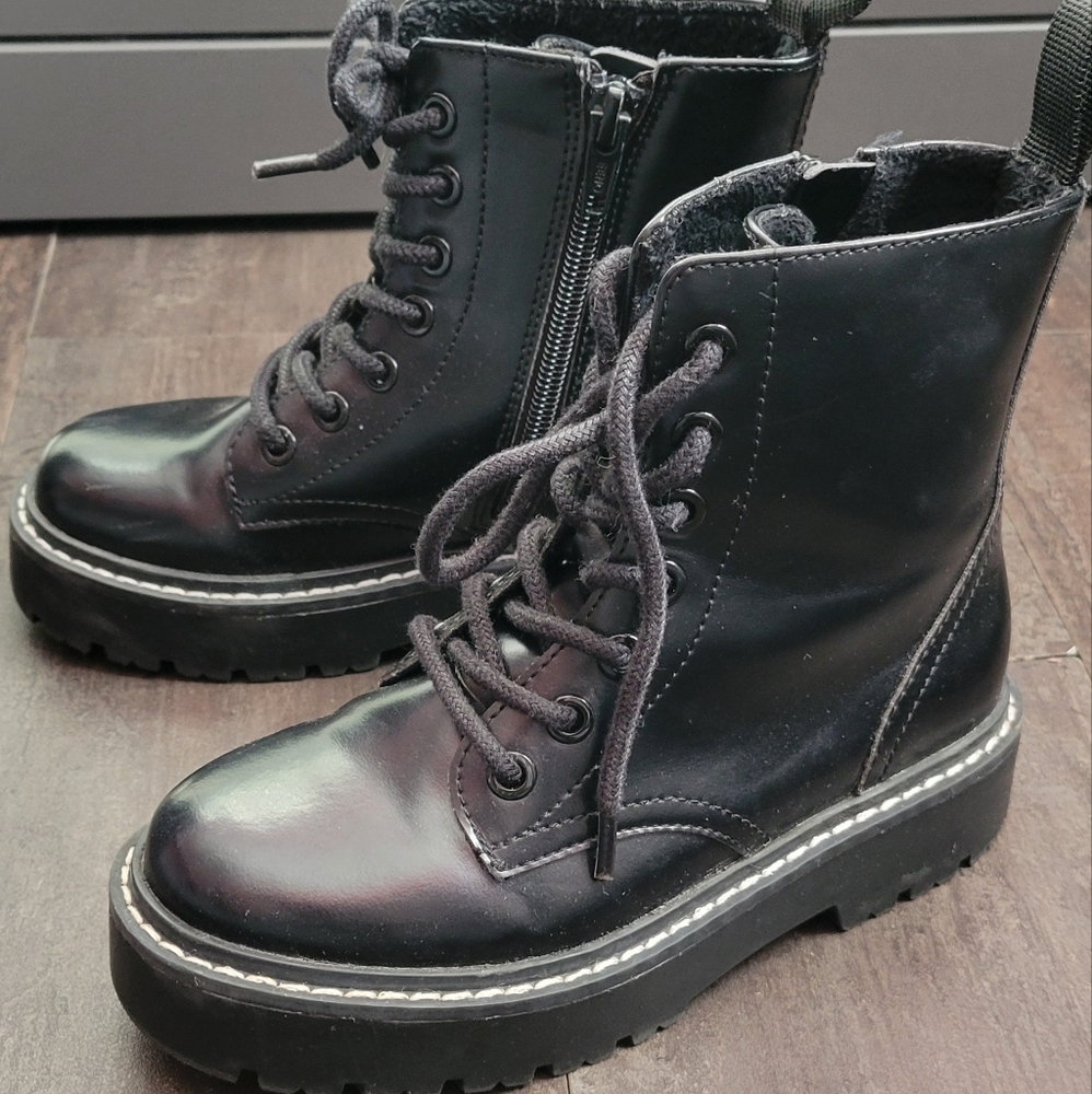 Kids H&M Combat Style Lace Up Boots - Picture 3 of 6